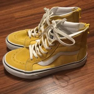 YELLOW HIGHTOP VANS
